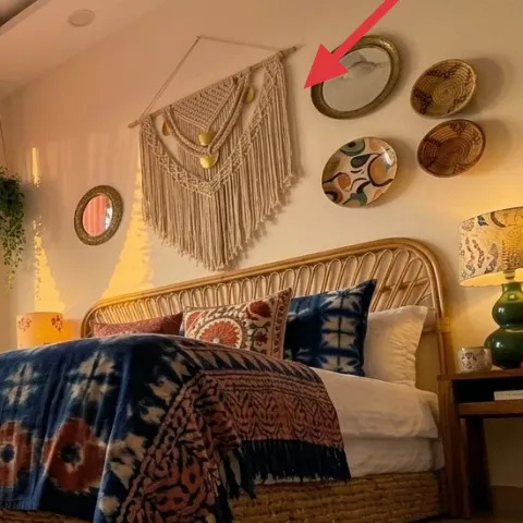 round brass wall mirror