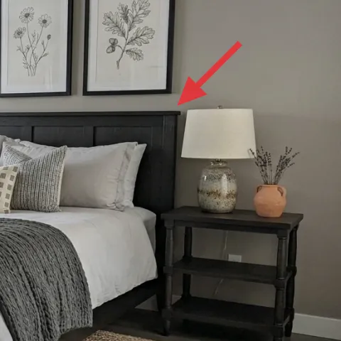 plug-in table lamp with white shade